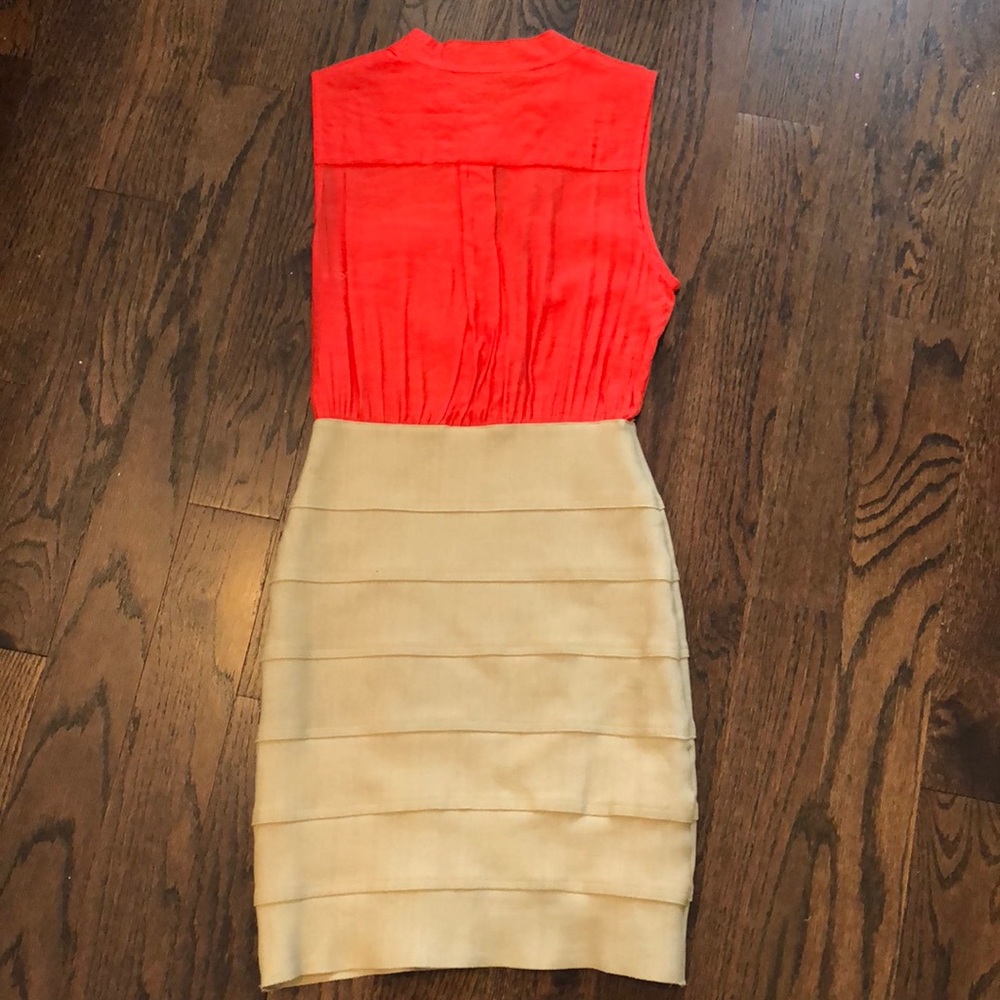 Dress - Picture 4 of 4